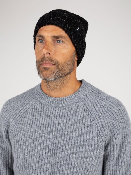 Farne Beanie Black Finisterre