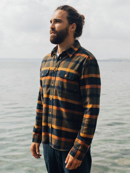 Beardsmore Shirt Navy/Olive Check Finisterre