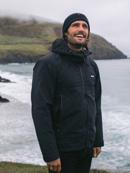 Men's Stormbird Waterproof Jacket Black Finisterre