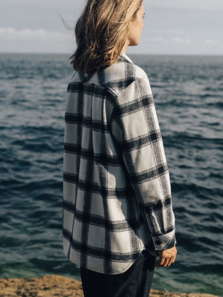 Daven Overshirt Ecru/Black Finisterre