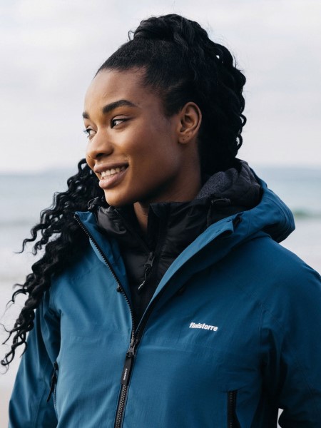 Finisterre Women's Stormbird Waterproof Jacket Kingfisher