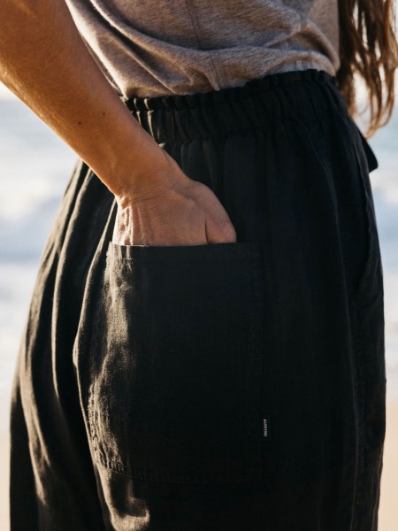 Finisterre Fawkes Linen Trouser Black