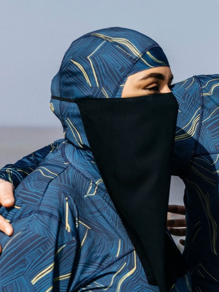 Into The Sea' Hijab Finisterre Geometric Print